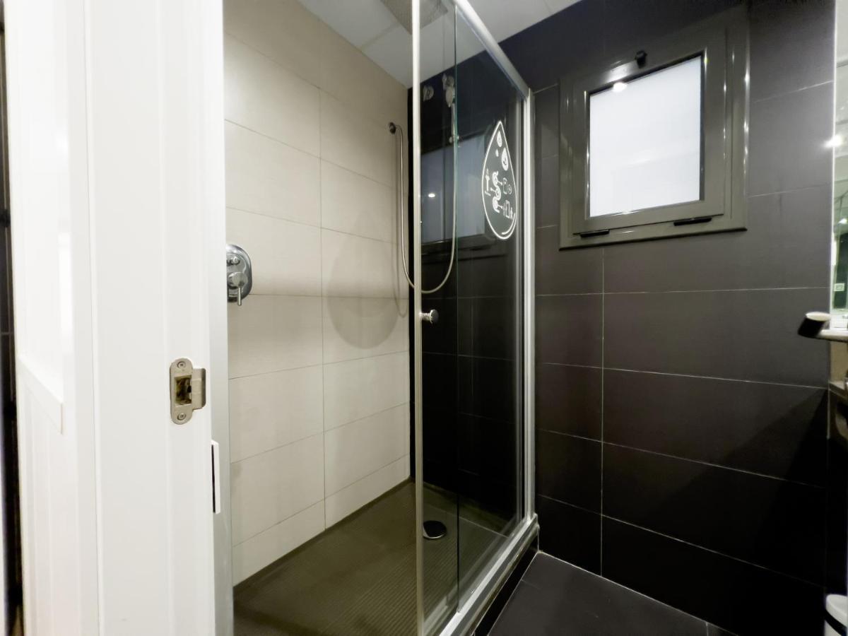 Enjoybcn Gaudi Apartments บาร์เซโลนา ภายนอก รูปภาพ