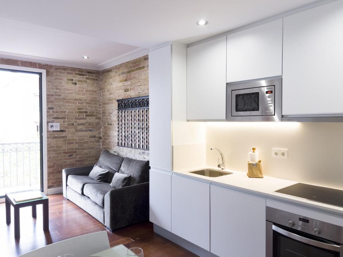 Enjoybcn Gaudi Apartments บาร์เซโลนา ภายนอก รูปภาพ