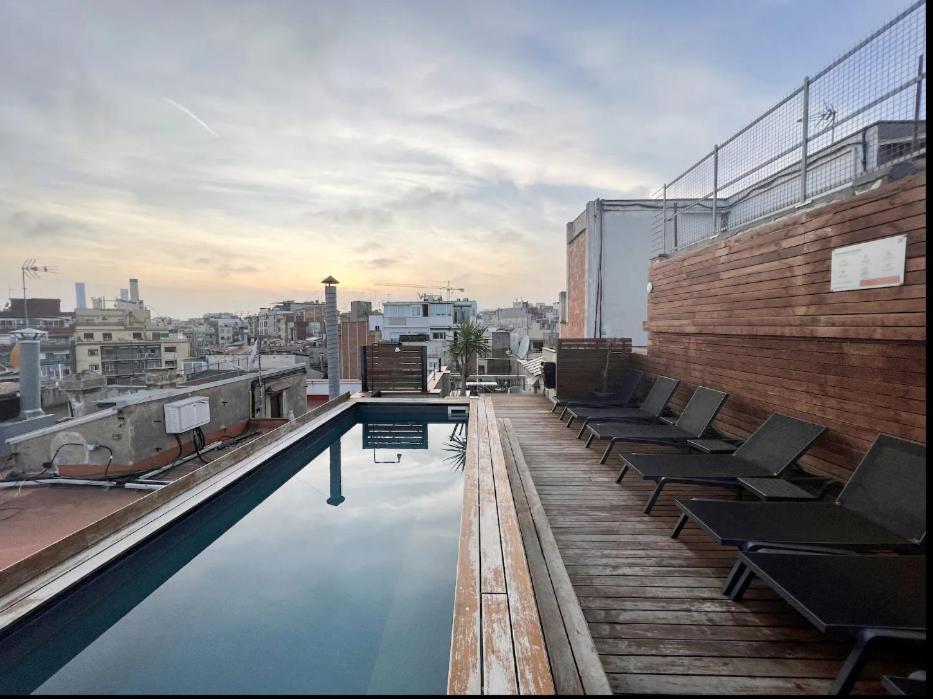 Enjoybcn Gaudi Apartments บาร์เซโลนา ภายนอก รูปภาพ