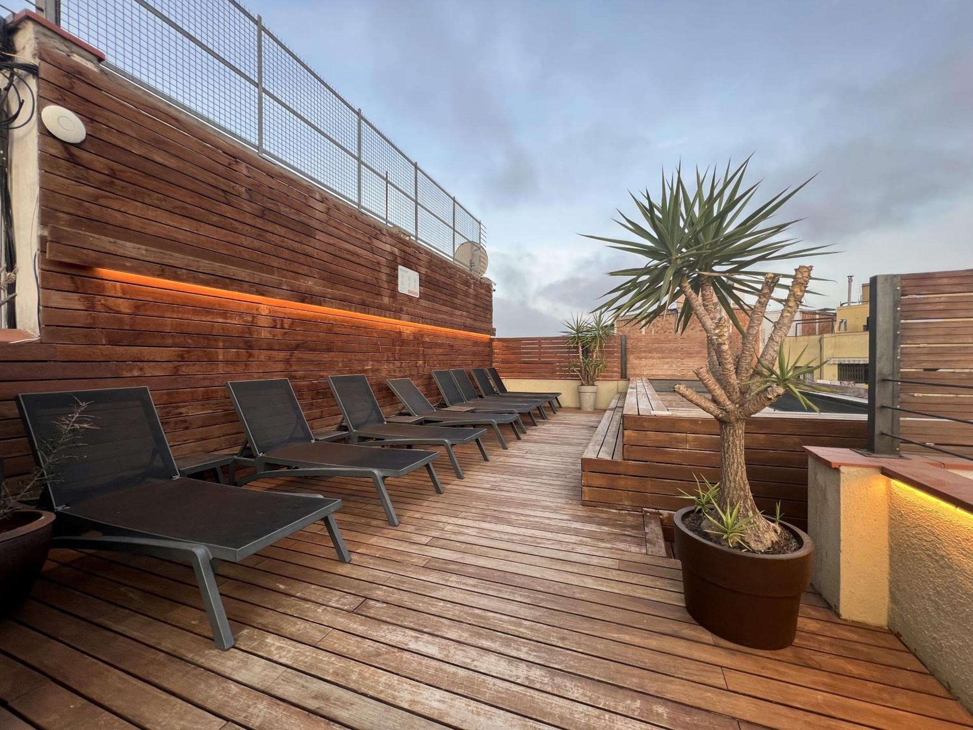 Enjoybcn Gaudi Apartments บาร์เซโลนา ภายนอก รูปภาพ