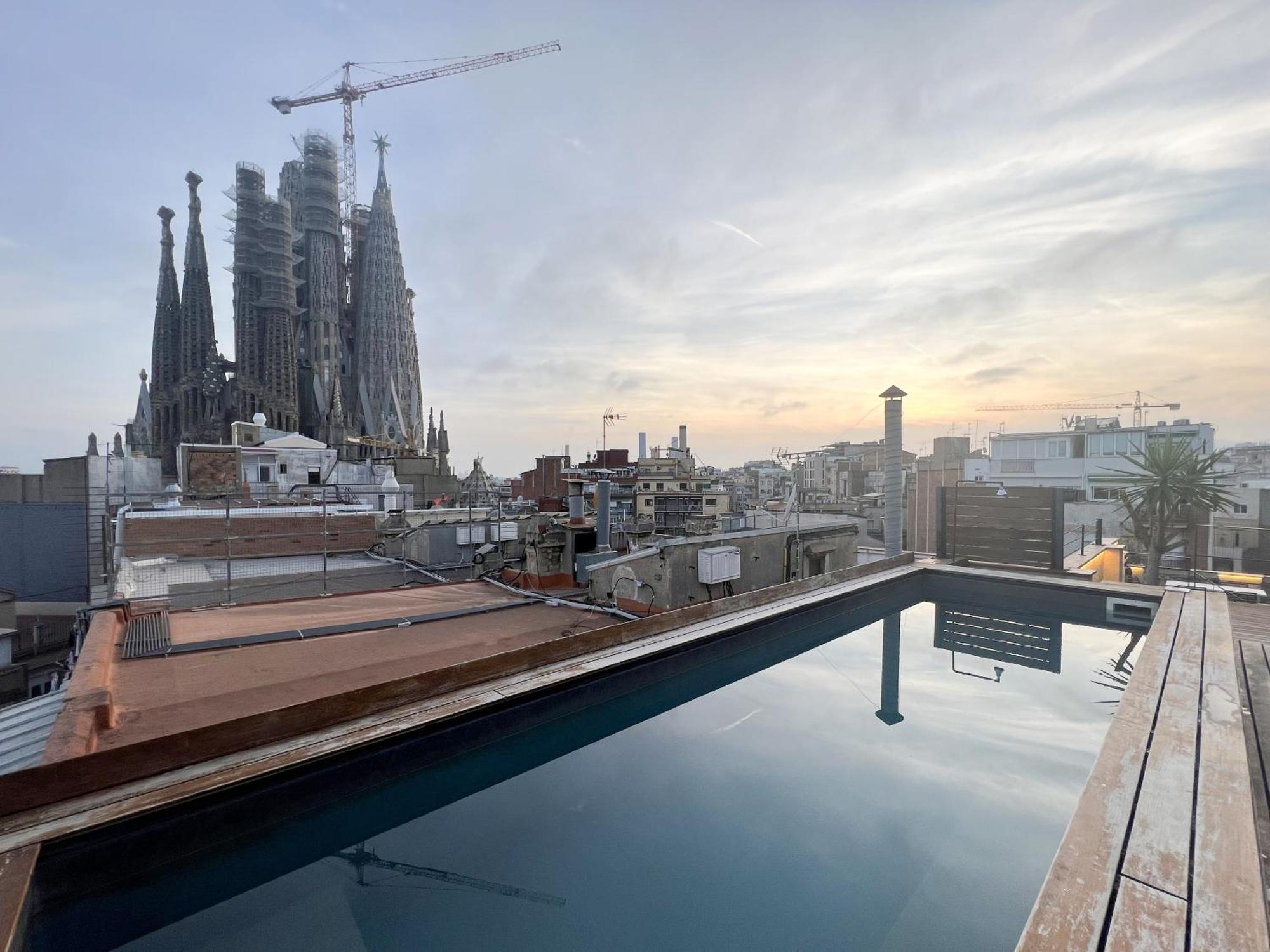 Enjoybcn Gaudi Apartments บาร์เซโลนา ภายนอก รูปภาพ